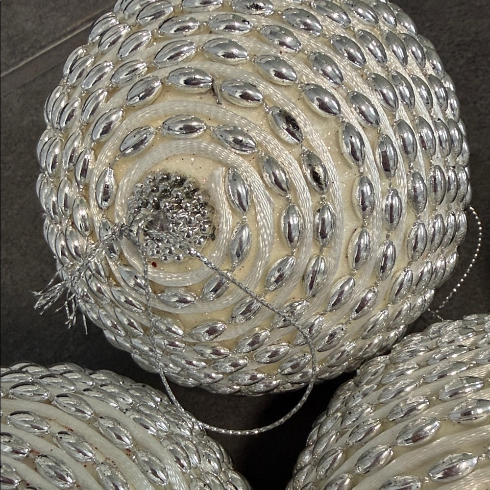 Pier 1 Silver and White Holiday Ornaments set of 6 - Picture 5 of 8
